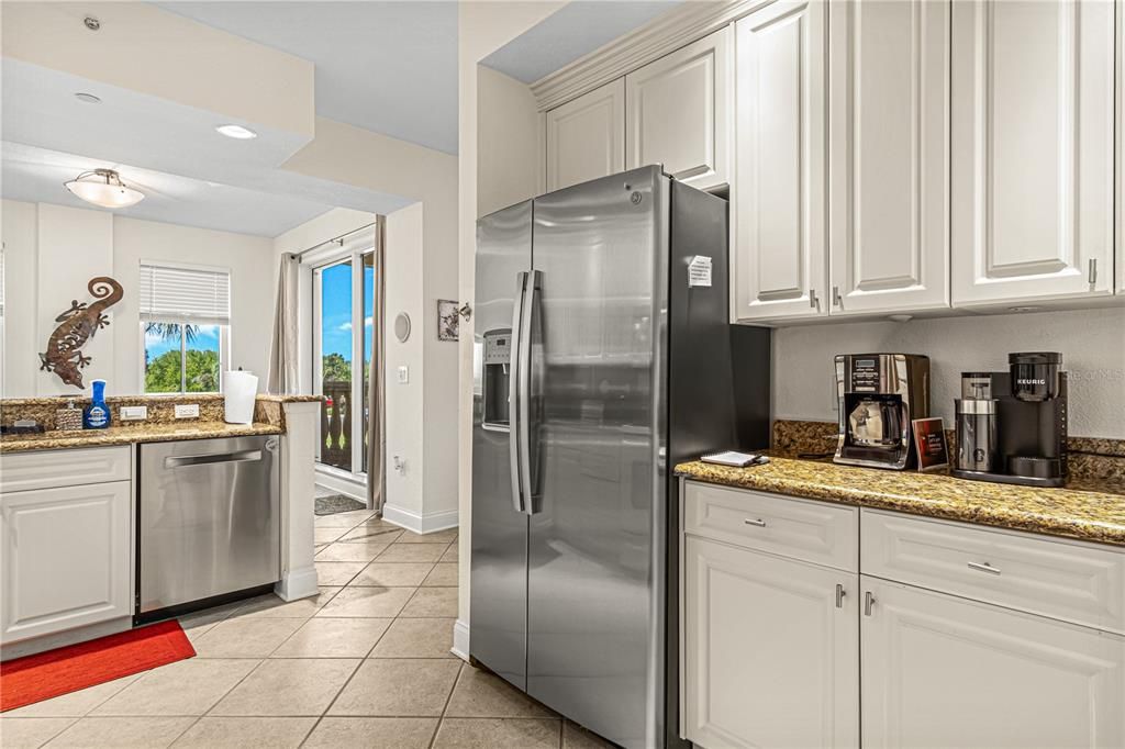 For Rent: $5,000 (3 beds, 2 baths, 2110 Square Feet)