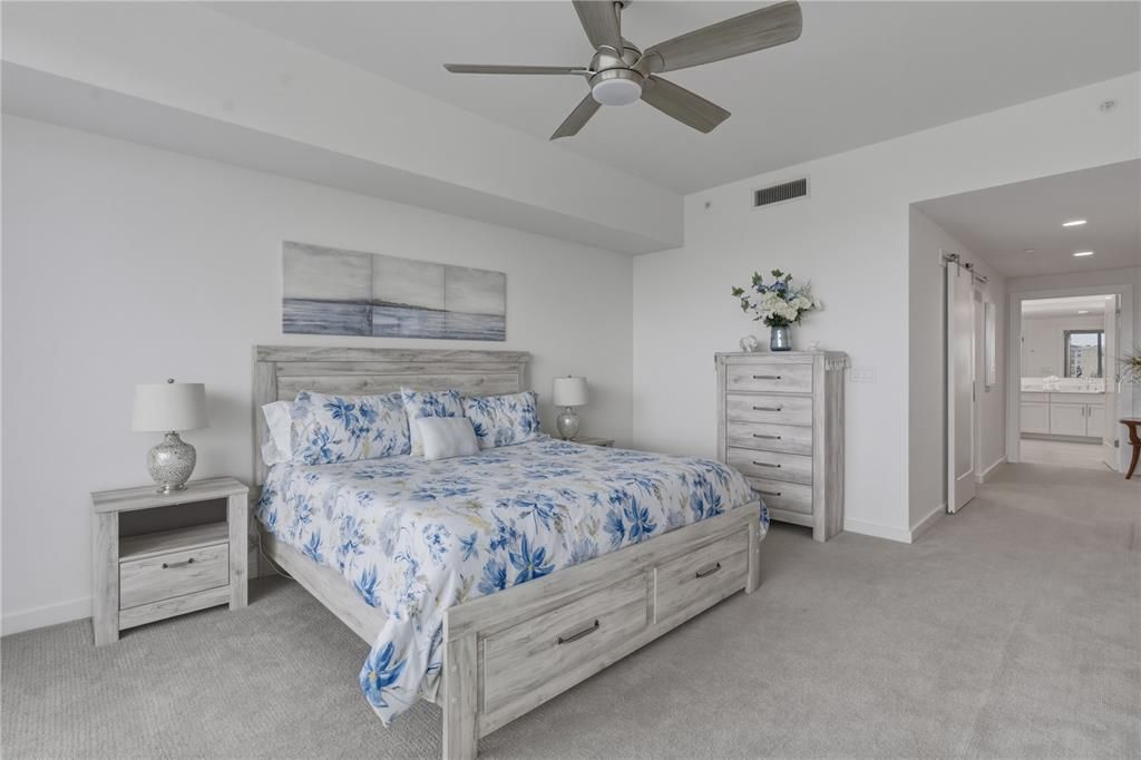Activo con contrato: $899,000 (2 camas, 2 baños, 1865 Pies cuadrados)