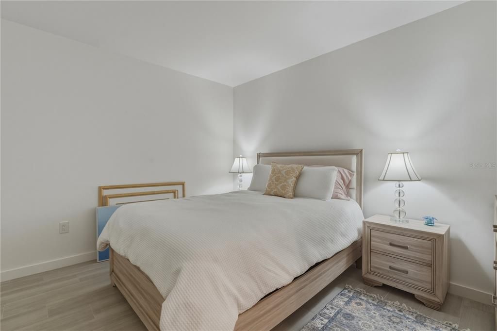 Activo con contrato: $899,000 (2 camas, 2 baños, 1865 Pies cuadrados)