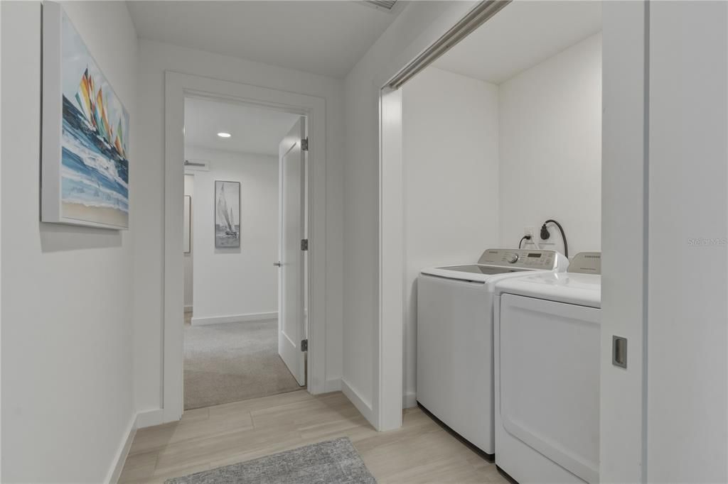 Activo con contrato: $899,000 (2 camas, 2 baños, 1865 Pies cuadrados)