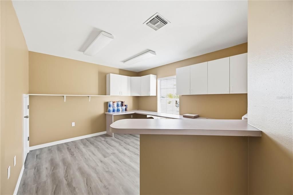 For Sale: $1,100,000 (0 beds, 0 baths, 9164 Square Feet)