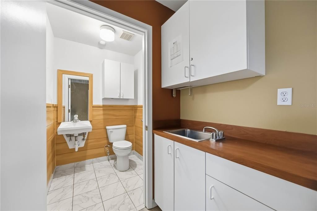 For Sale: $1,100,000 (0 beds, 0 baths, 9164 Square Feet)
