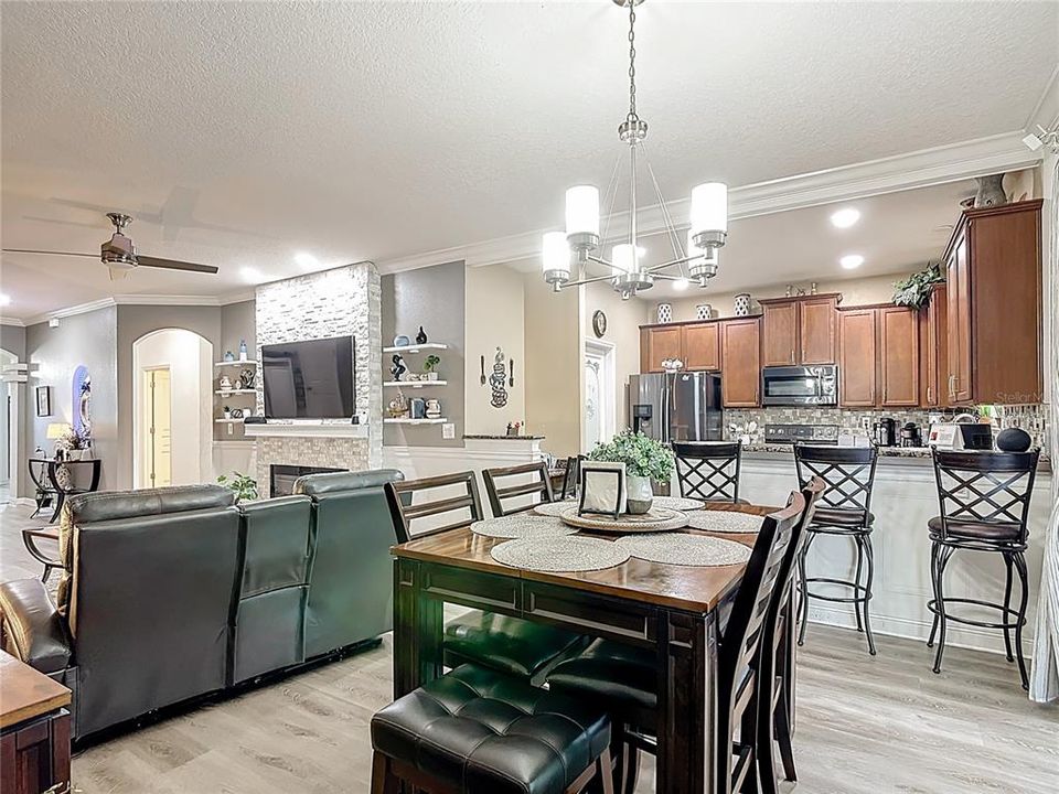 Active With Contract: $345,000 (4 beds, 2 baths, 1702 Square Feet)