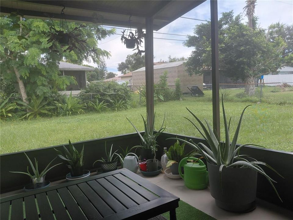 For Rent: $2,600 (2 beds, 2 baths, 1049 Square Feet)