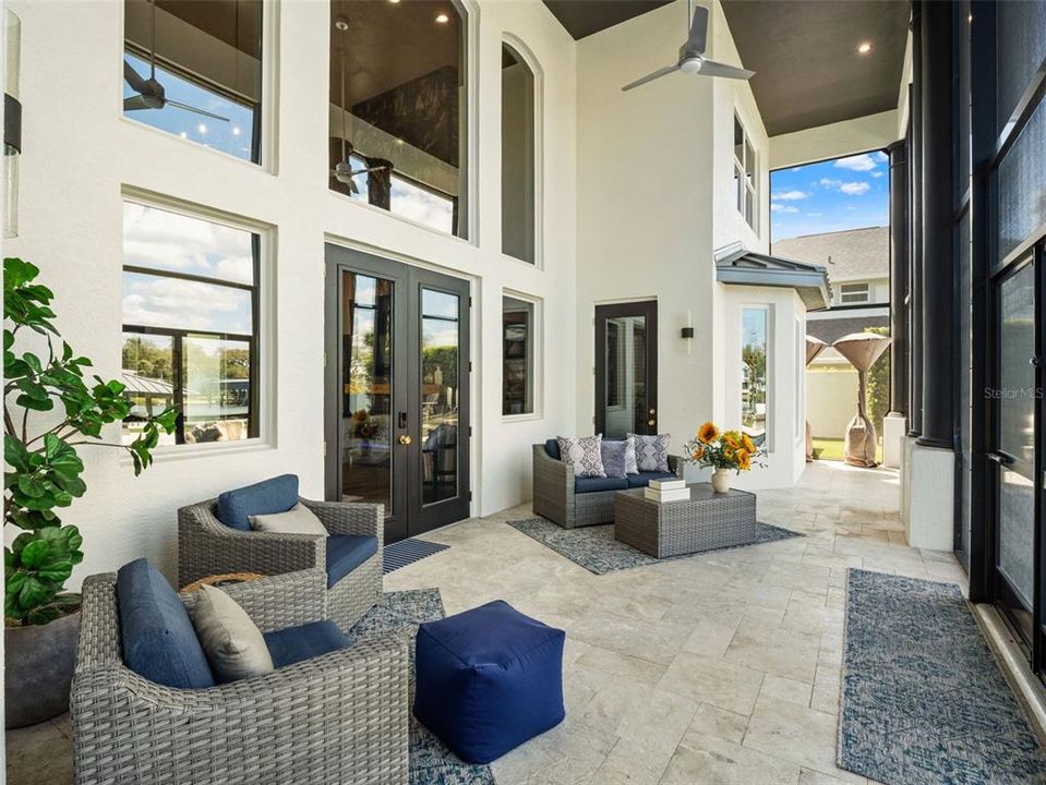 На продажу: $5,499,000 (4 спален, 3 ванн, 4226 Квадратных фут)