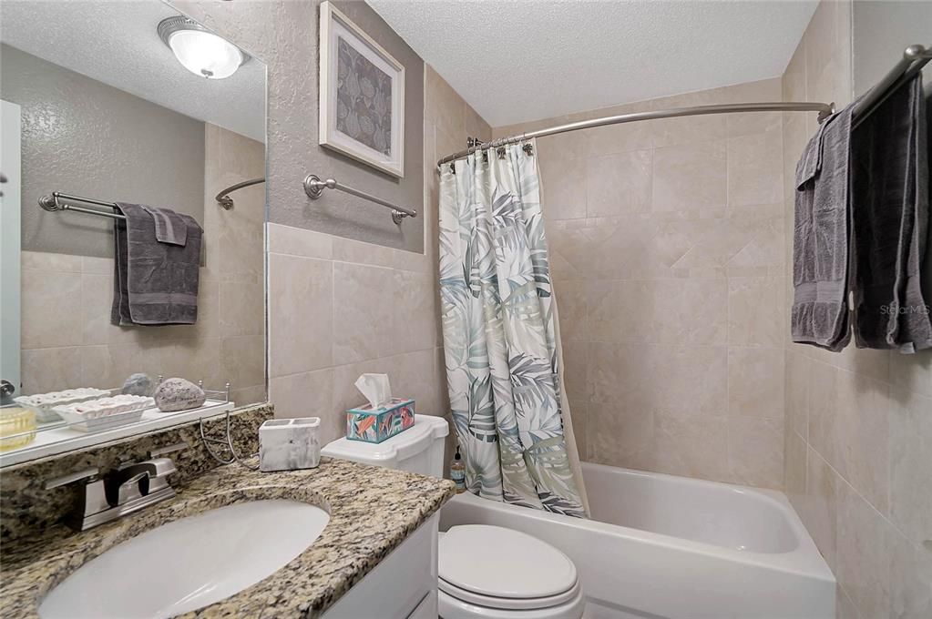 В аренду: $1,300 (2 спален, 2 ванн, 1186 Квадратных фут)
