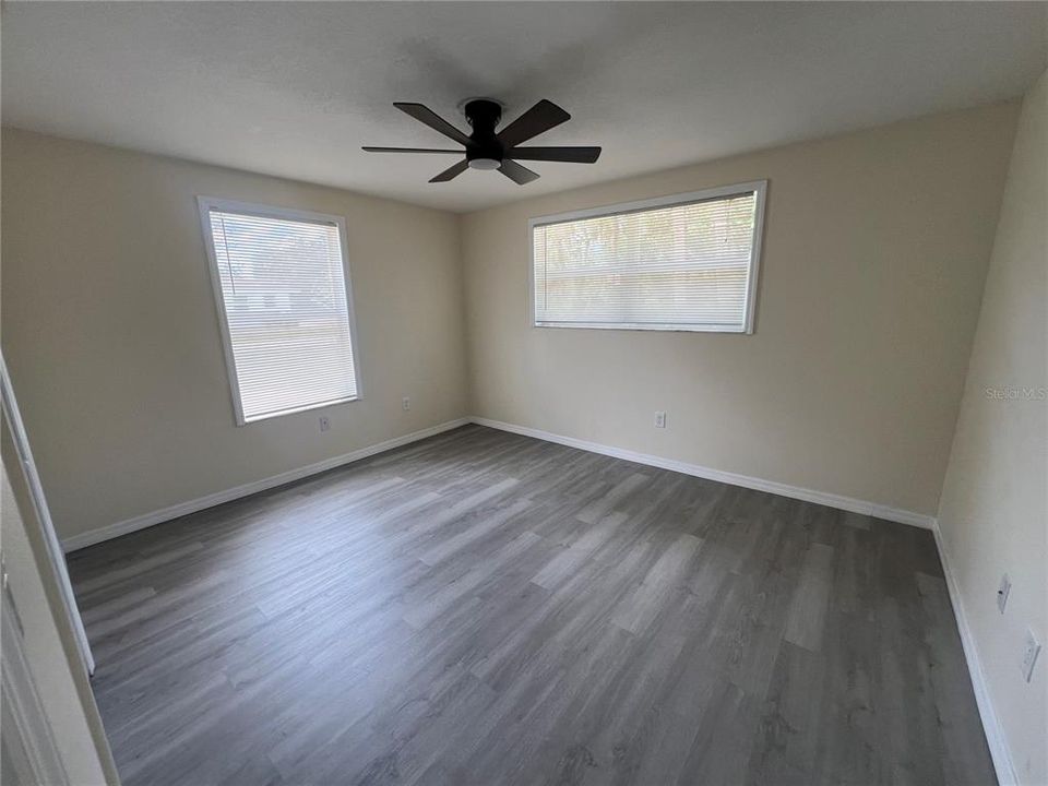 For Rent: $1,500 (2 beds, 1 baths, 928 Square Feet)