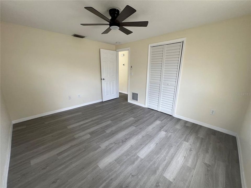 For Rent: $1,500 (2 beds, 1 baths, 928 Square Feet)