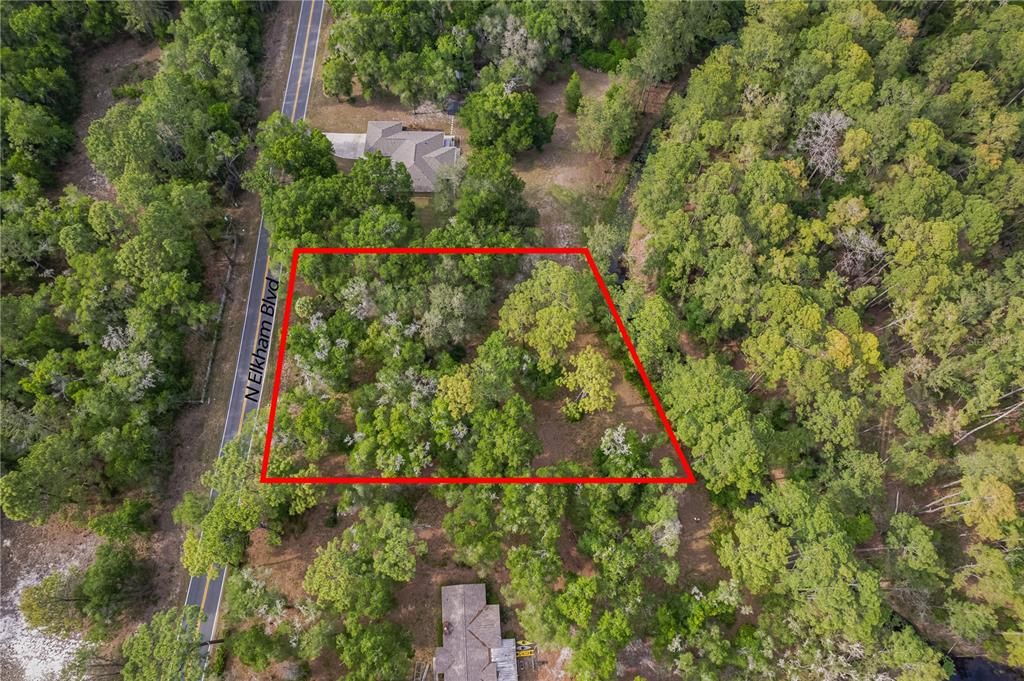 На продажу: $78,000 (1.06 acres)