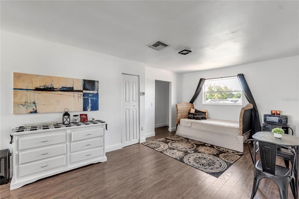For Sale: $649,000 (5 beds, 2 baths, 2344 Square Feet)