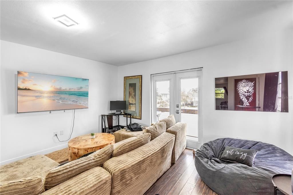 For Sale: $649,000 (5 beds, 2 baths, 2344 Square Feet)