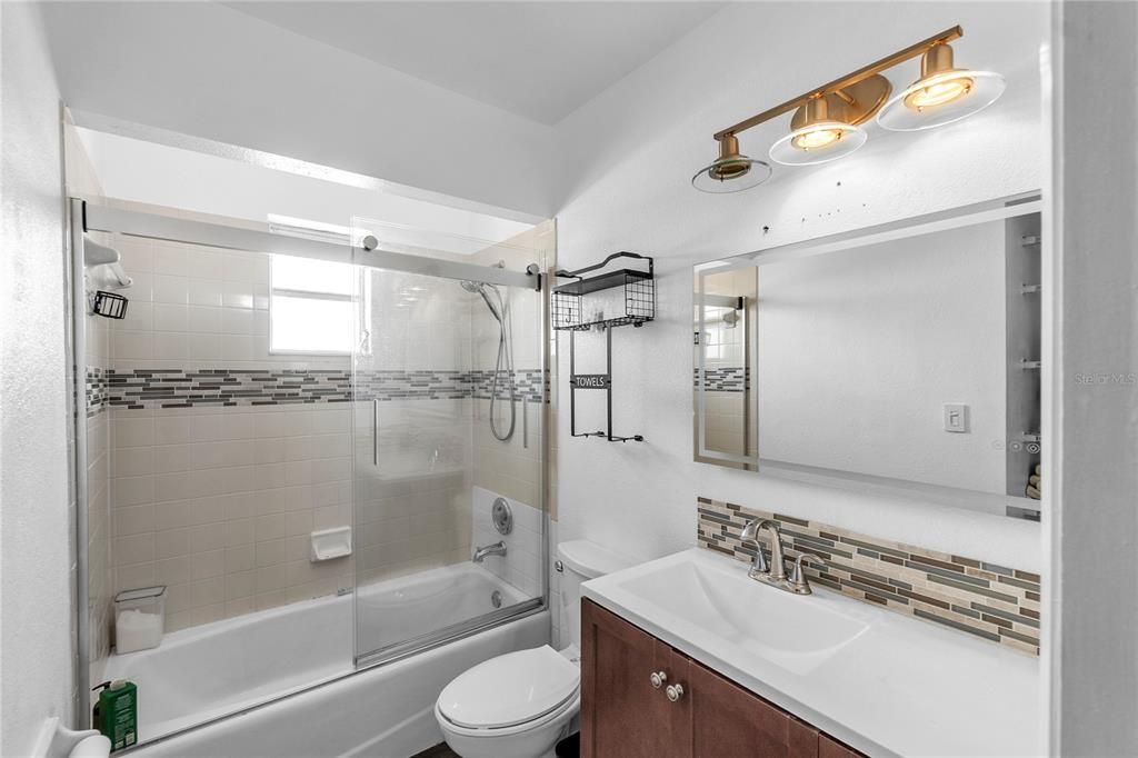 For Sale: $649,000 (5 beds, 2 baths, 2344 Square Feet)