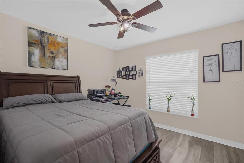 Activo con contrato: $290,000 (3 camas, 2 baños, 1452 Pies cuadrados)