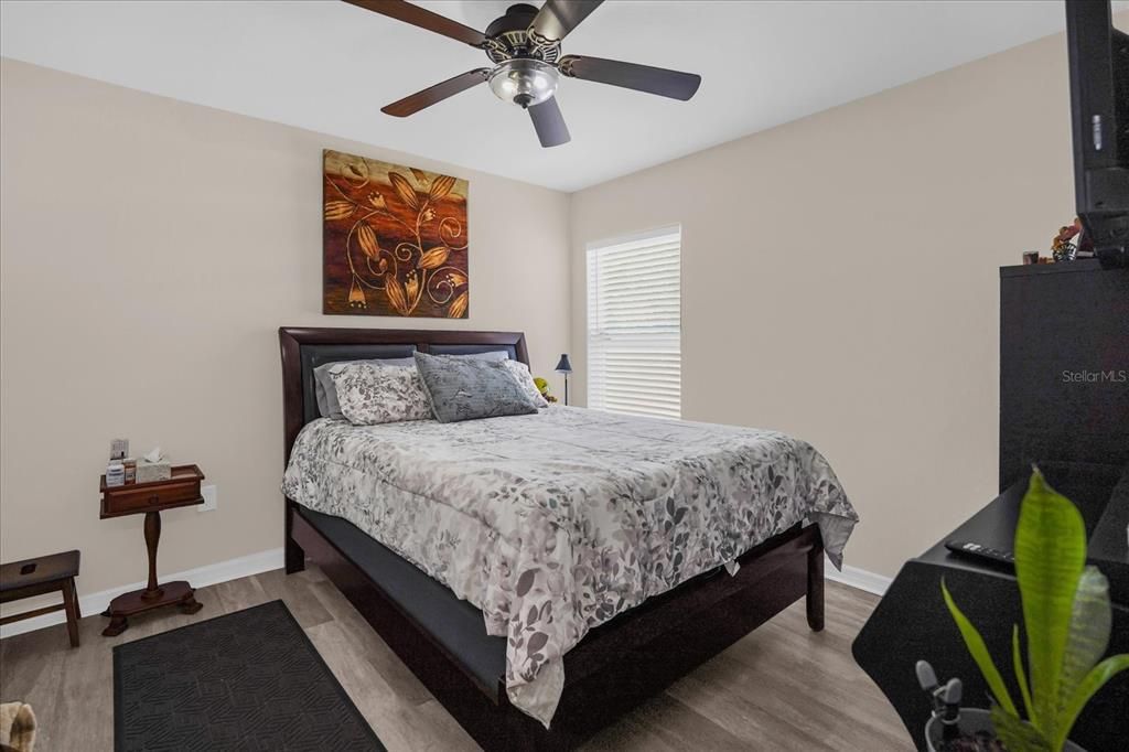 Activo con contrato: $290,000 (3 camas, 2 baños, 1452 Pies cuadrados)