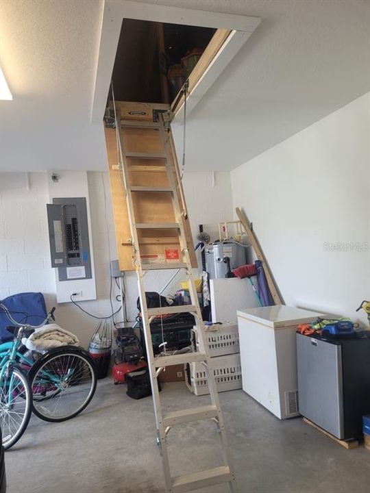 Activo con contrato: $290,000 (3 camas, 2 baños, 1452 Pies cuadrados)