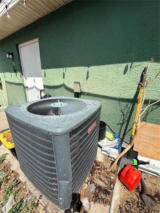 Под контрактом: $325,000 (3 спален, 2 ванн, 1496 Квадратных фут)