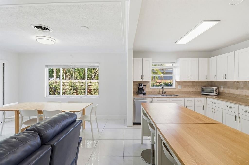 En Venta: $824,500 (3 camas, 2 baños, 1897 Pies cuadrados)