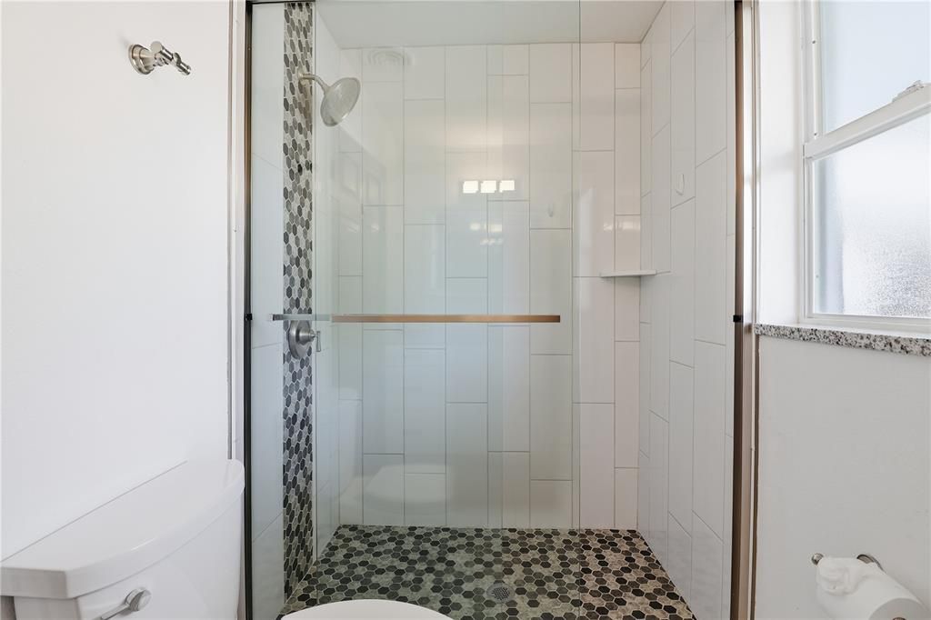 En Venta: $824,500 (3 camas, 2 baños, 1897 Pies cuadrados)