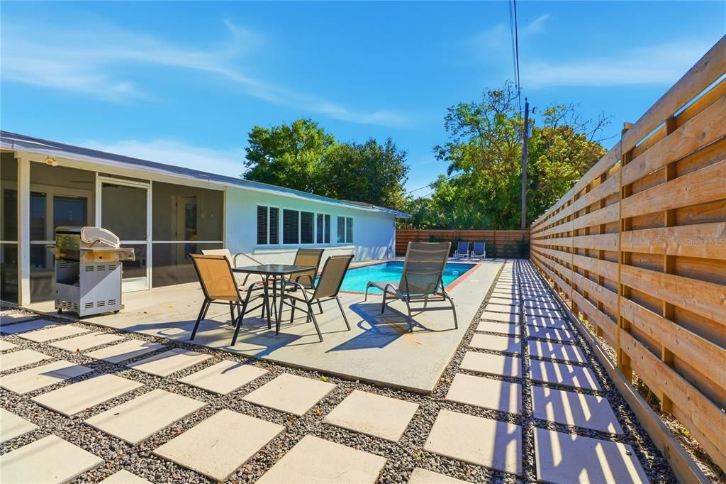 En Venta: $824,500 (3 camas, 2 baños, 1897 Pies cuadrados)