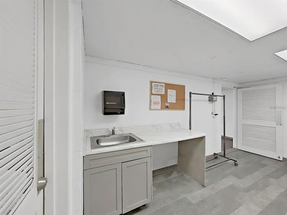 Activo con contrato: $250,000 (2 camas, 2 baños, 936 Pies cuadrados)