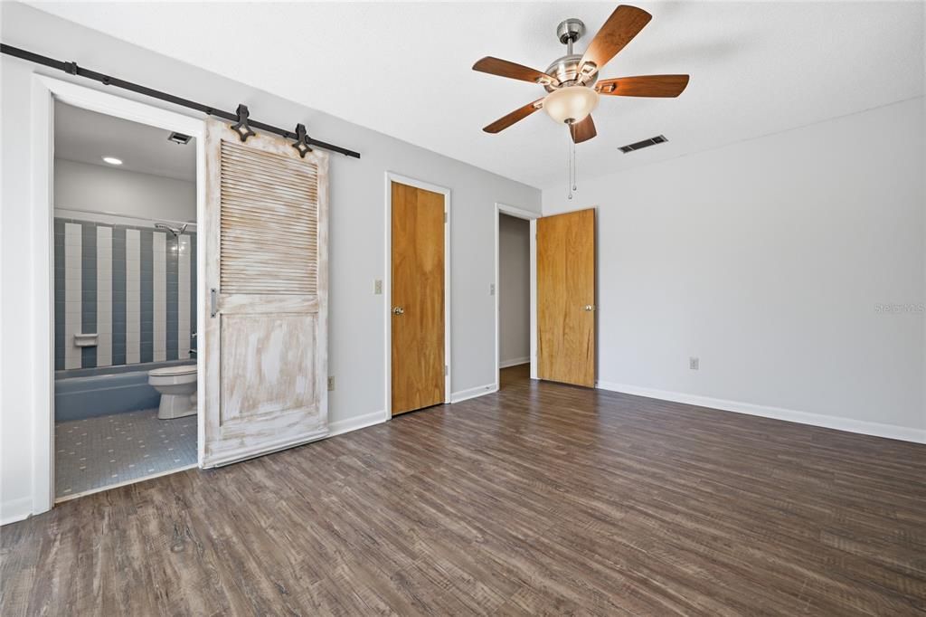 Active With Contract: $397,000 (3 beds, 2 baths, 1892 Square Feet)