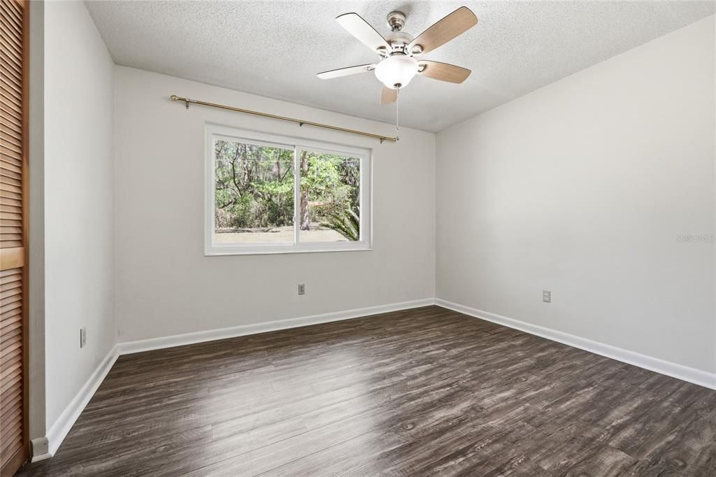 Active With Contract: $397,000 (3 beds, 2 baths, 1892 Square Feet)