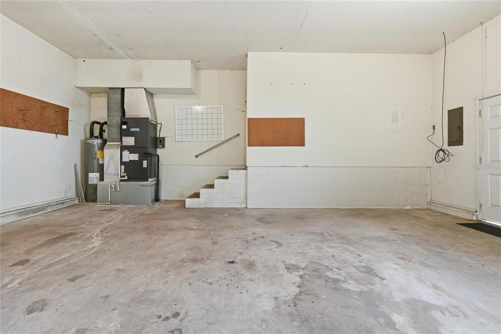 Active With Contract: $397,000 (3 beds, 2 baths, 1892 Square Feet)
