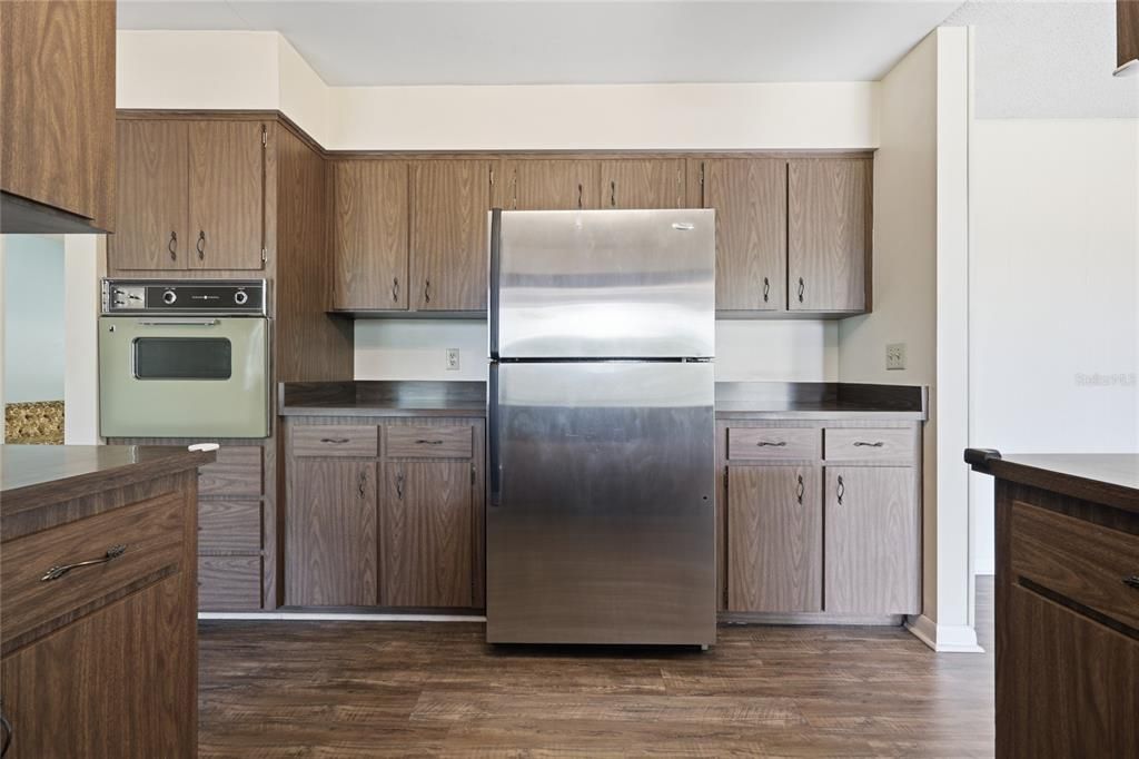 Active With Contract: $397,000 (3 beds, 2 baths, 1892 Square Feet)