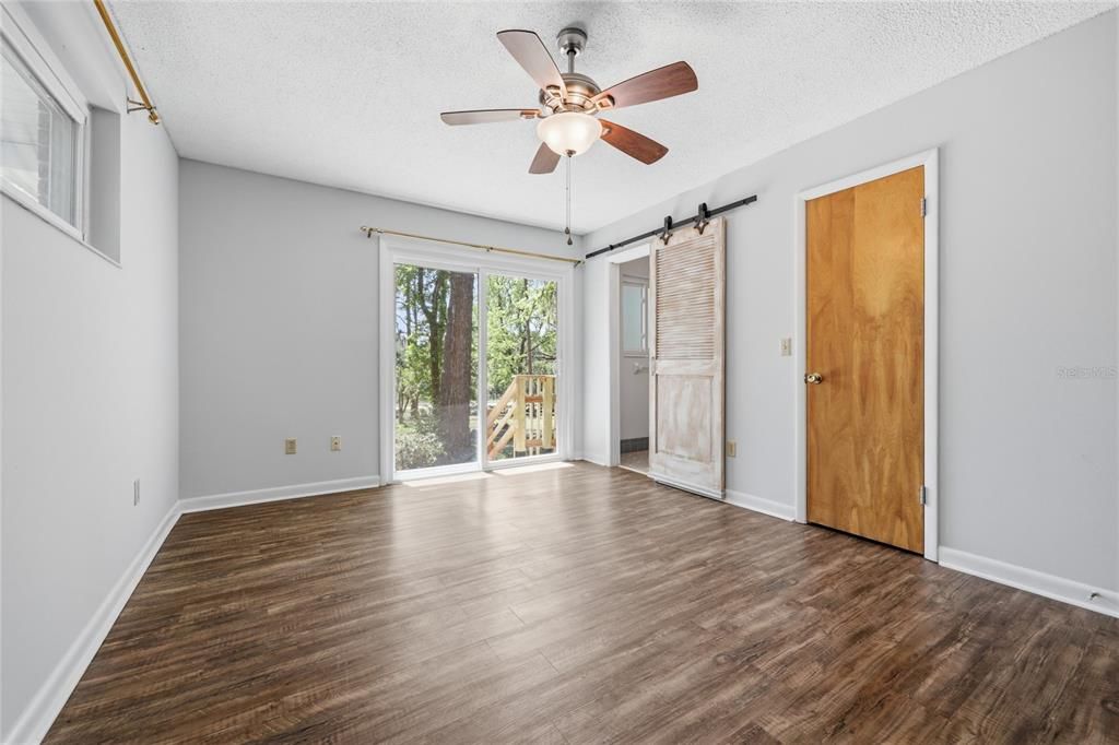 Active With Contract: $397,000 (3 beds, 2 baths, 1892 Square Feet)