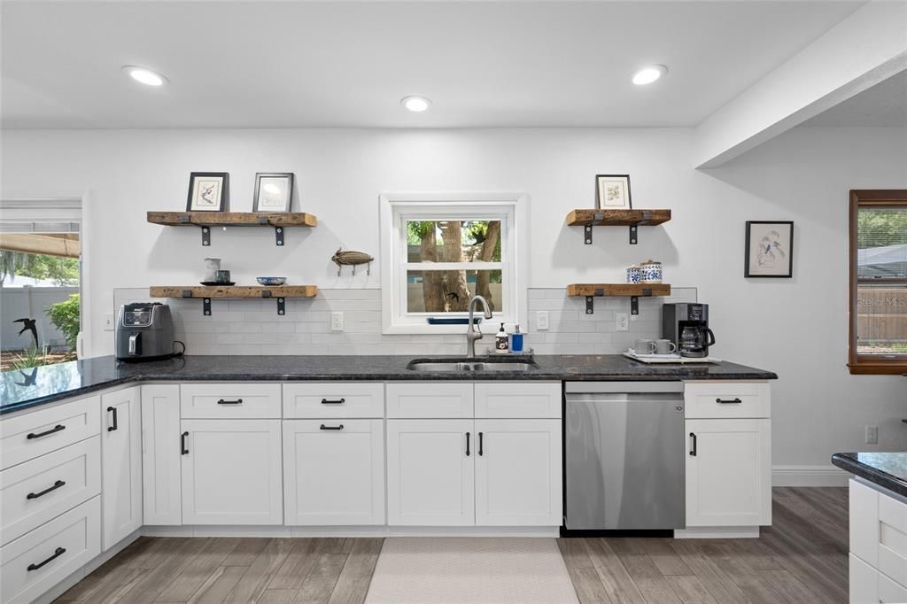 For Sale: $394,900 (4 beds, 2 baths, 1806 Square Feet)