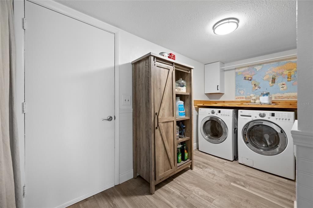 For Sale: $394,900 (4 beds, 2 baths, 1806 Square Feet)