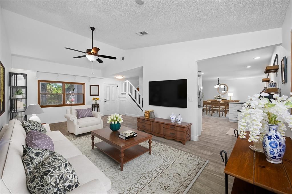 For Sale: $394,900 (4 beds, 2 baths, 1806 Square Feet)