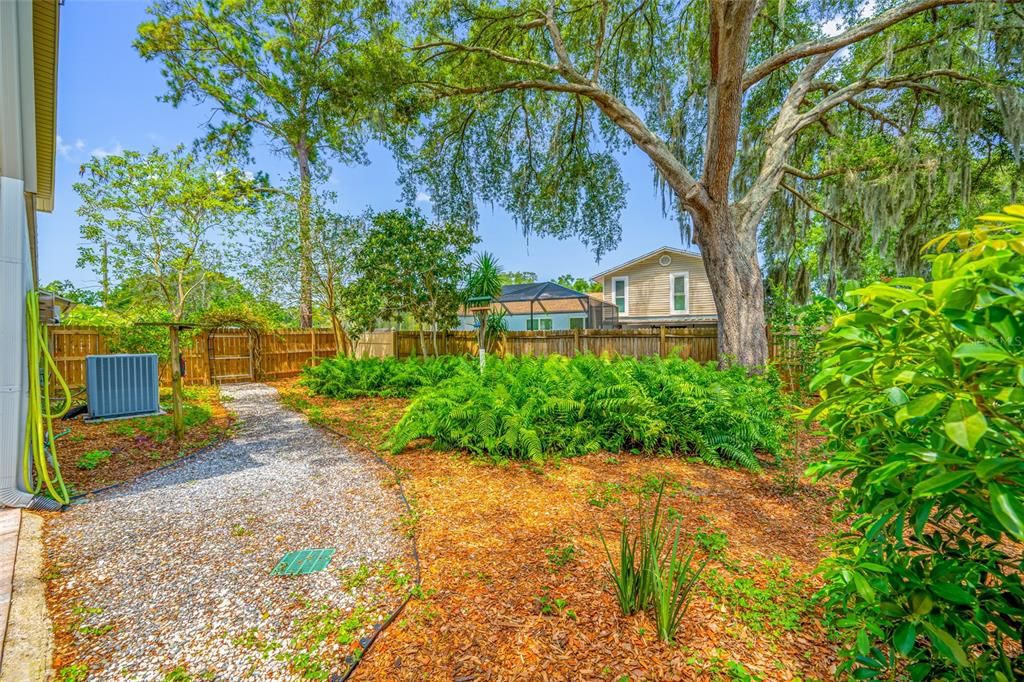 For Sale: $394,900 (4 beds, 2 baths, 1806 Square Feet)