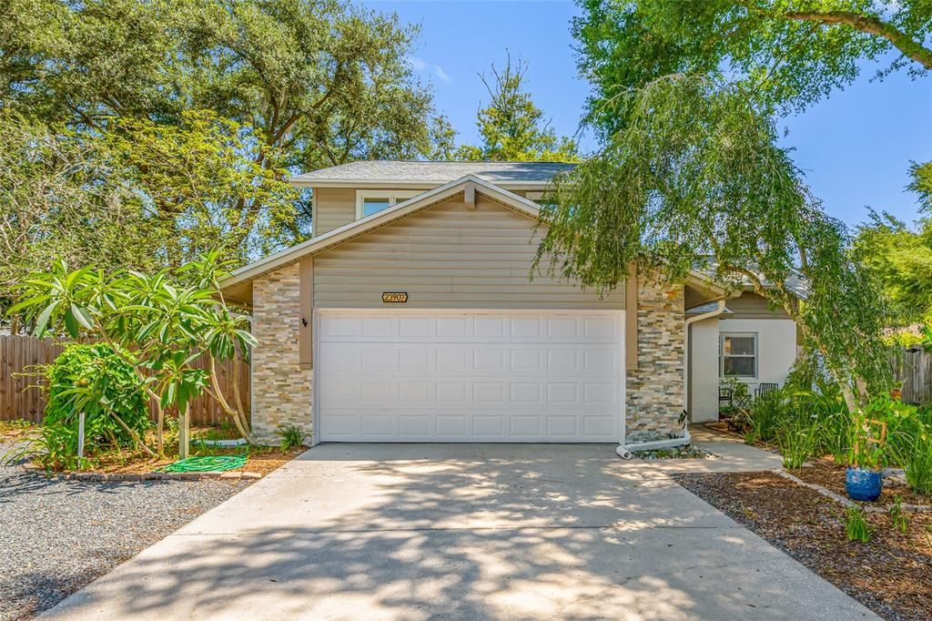 For Sale: $394,900 (4 beds, 2 baths, 1806 Square Feet)