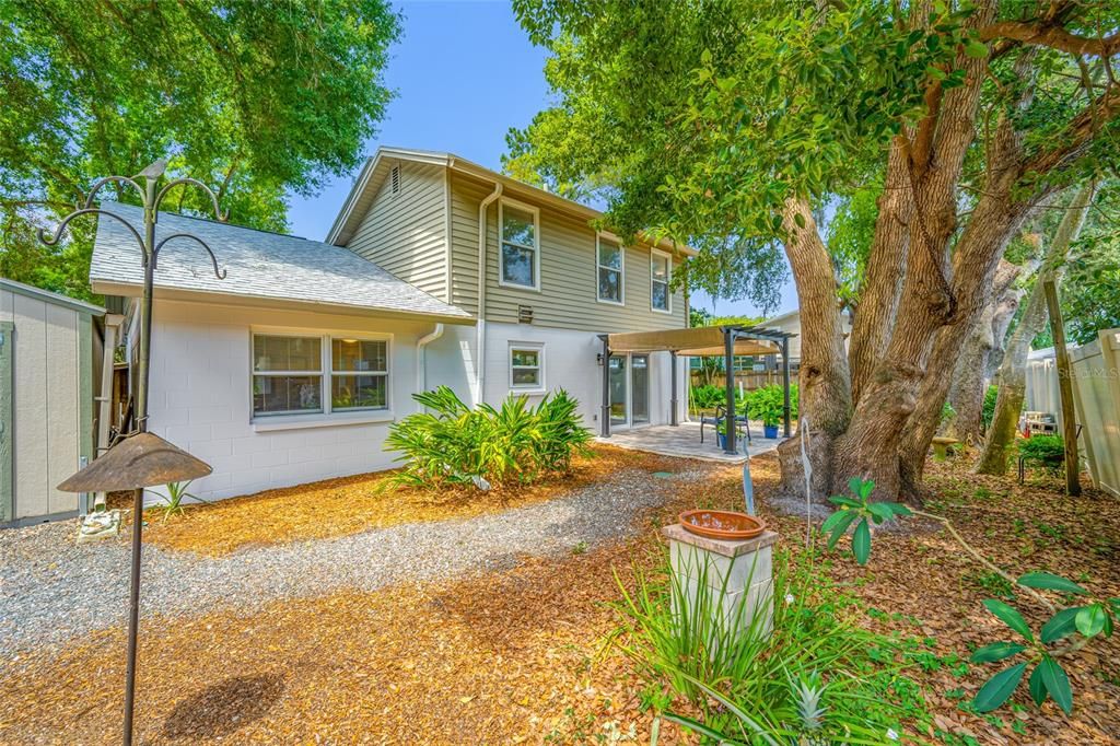 For Sale: $394,900 (4 beds, 2 baths, 1806 Square Feet)