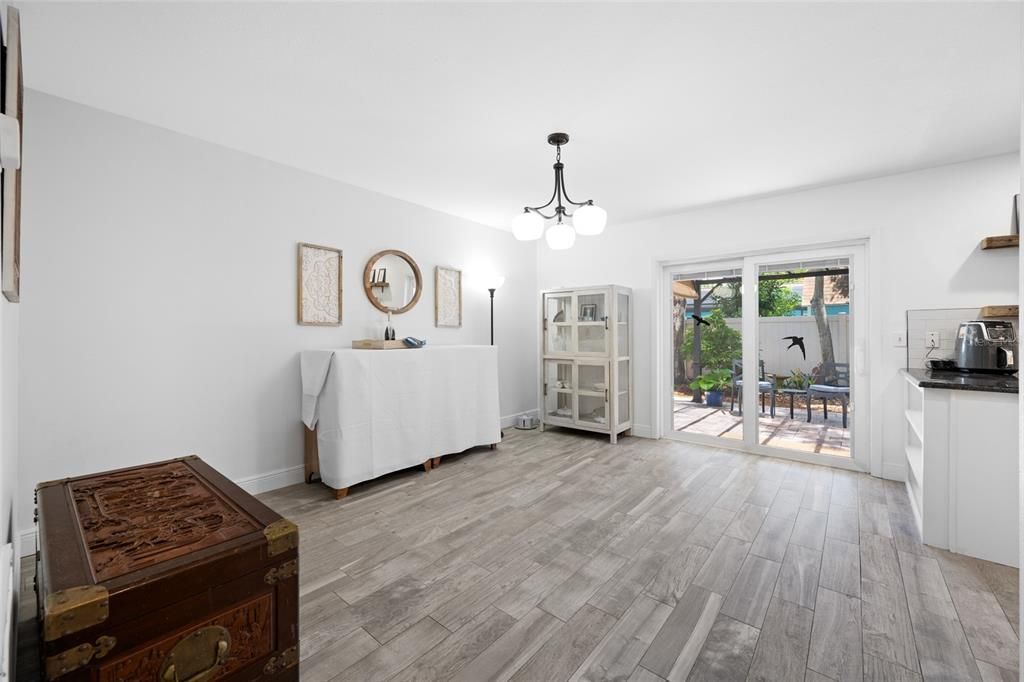 For Sale: $394,900 (4 beds, 2 baths, 1806 Square Feet)