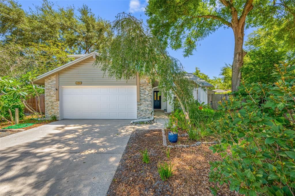 For Sale: $394,900 (4 beds, 2 baths, 1806 Square Feet)