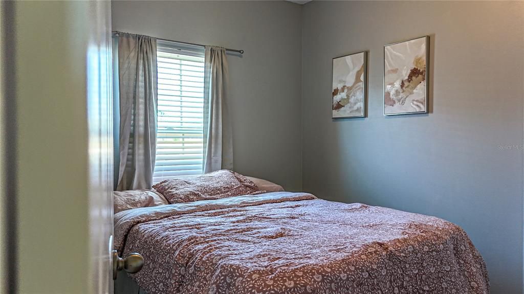 For Sale: $245,000 (3 beds, 2 baths, 1200 Square Feet)