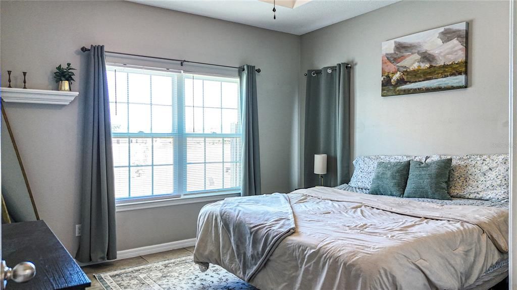 For Sale: $245,000 (3 beds, 2 baths, 1200 Square Feet)
