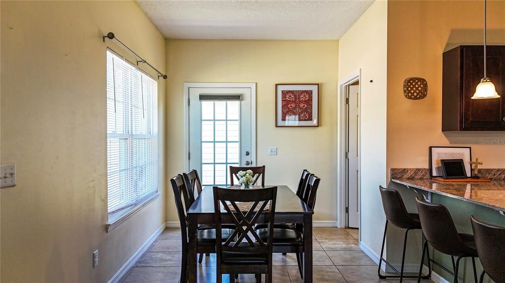 For Sale: $245,000 (3 beds, 2 baths, 1200 Square Feet)