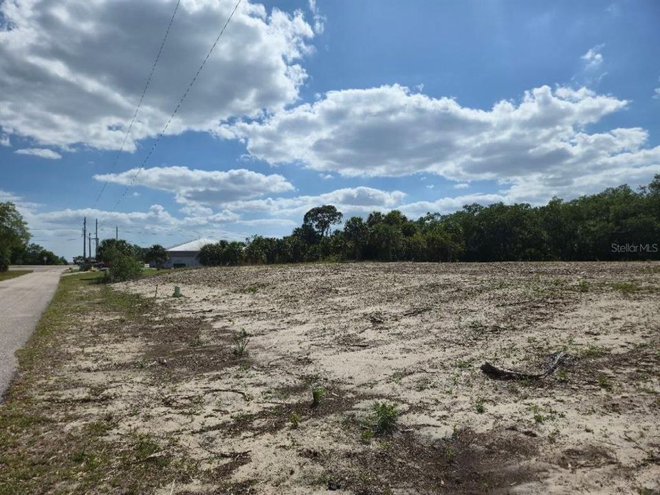 待售: $55,000 (0.23 acres)