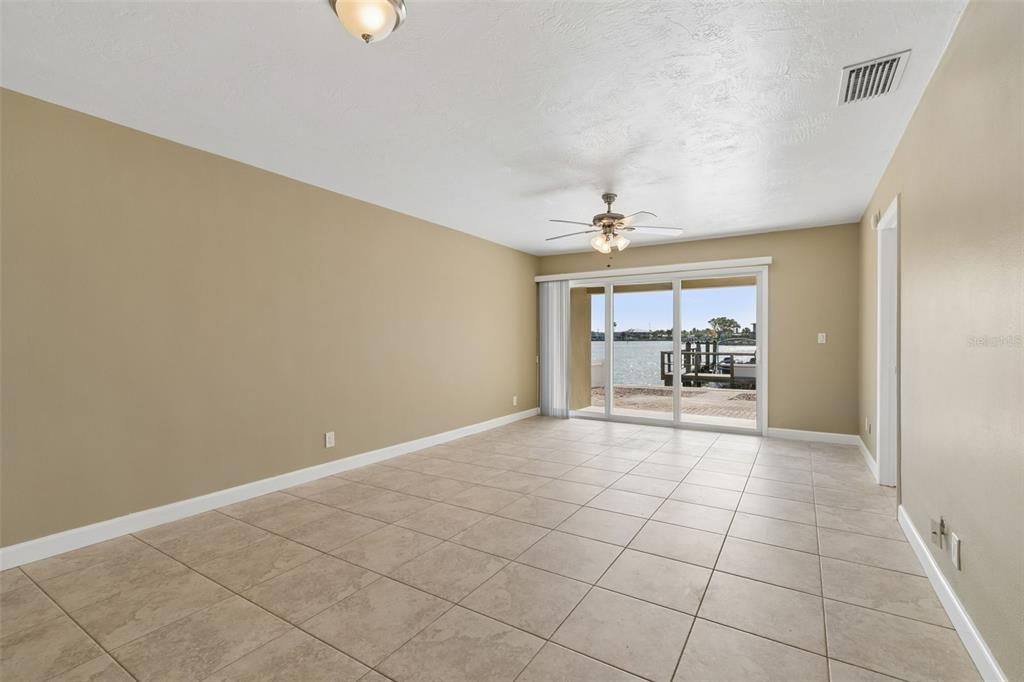 For Sale: $4,199,000 (13 beds, 0 baths, 5932 Square Feet)