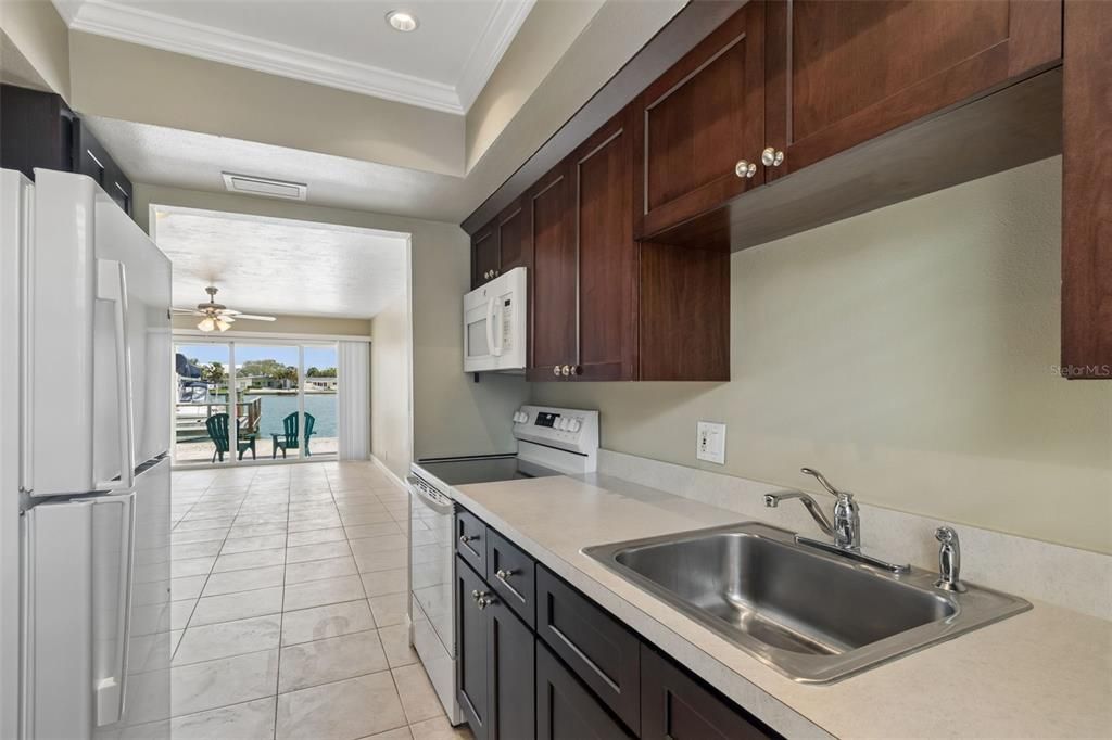 For Sale: $4,199,000 (13 beds, 0 baths, 5932 Square Feet)