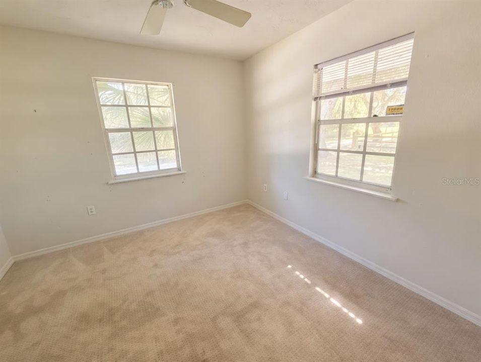 Active With Contract: $999,900 (3 beds, 2 baths, 2195 Square Feet)