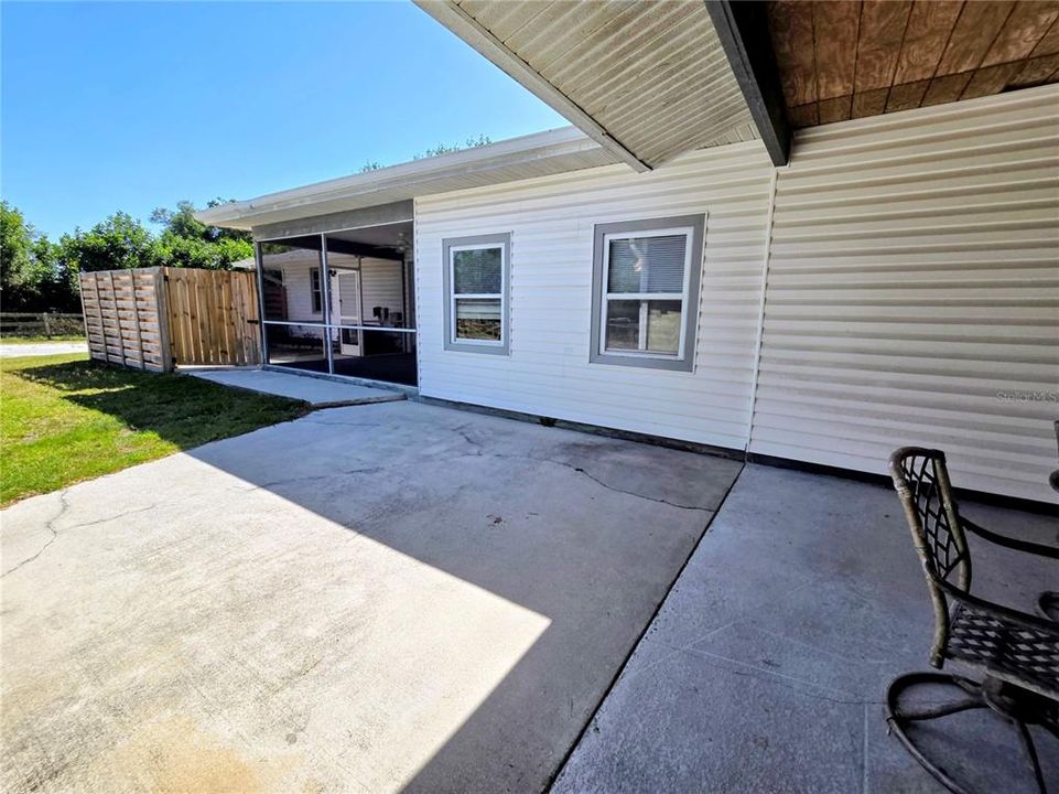 Active With Contract: $999,900 (3 beds, 2 baths, 2195 Square Feet)