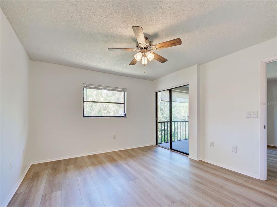 Activo con contrato: $185,000 (2 camas, 2 baños, 914 Pies cuadrados)