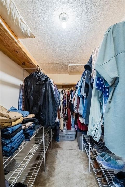 En Venta: $585,900 (3 camas, 2 baños, 2638 Pies cuadrados)