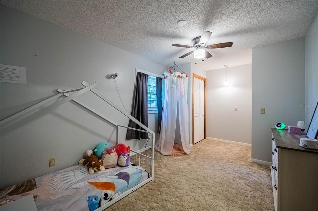 En Venta: $585,900 (3 camas, 2 baños, 2638 Pies cuadrados)