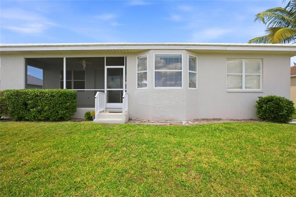 Active With Contract: $499,000 (3 beds, 2 baths, 1615 Square Feet)