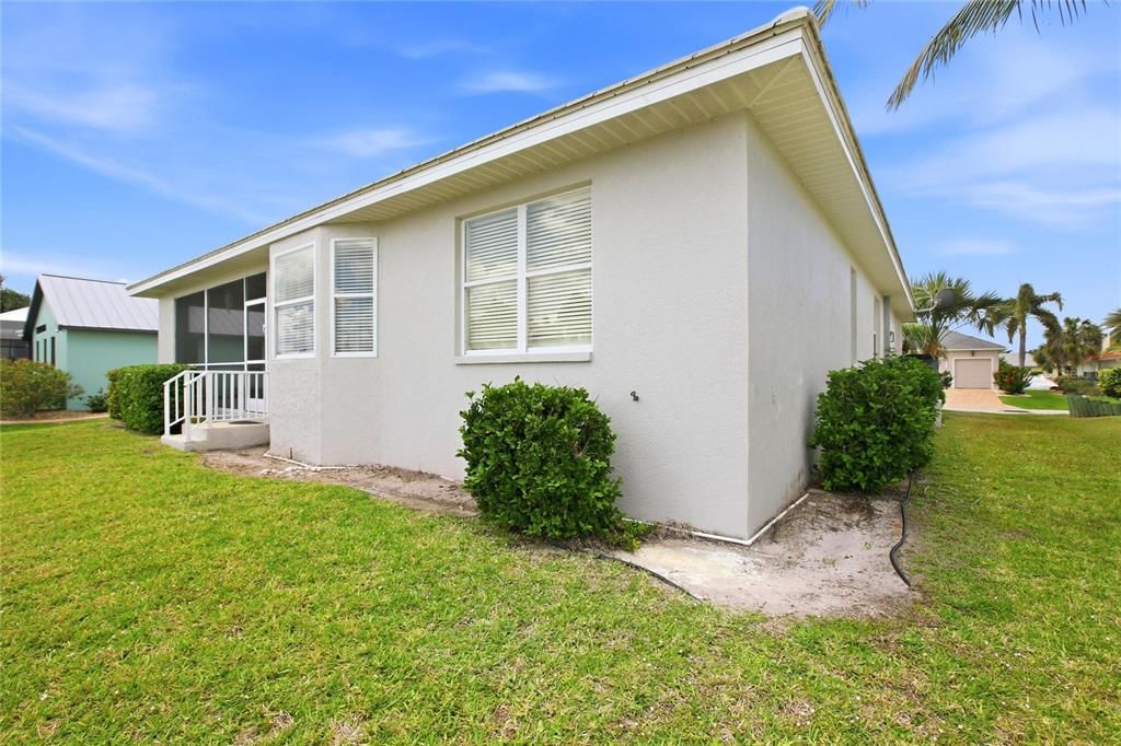 Active With Contract: $499,000 (3 beds, 2 baths, 1615 Square Feet)